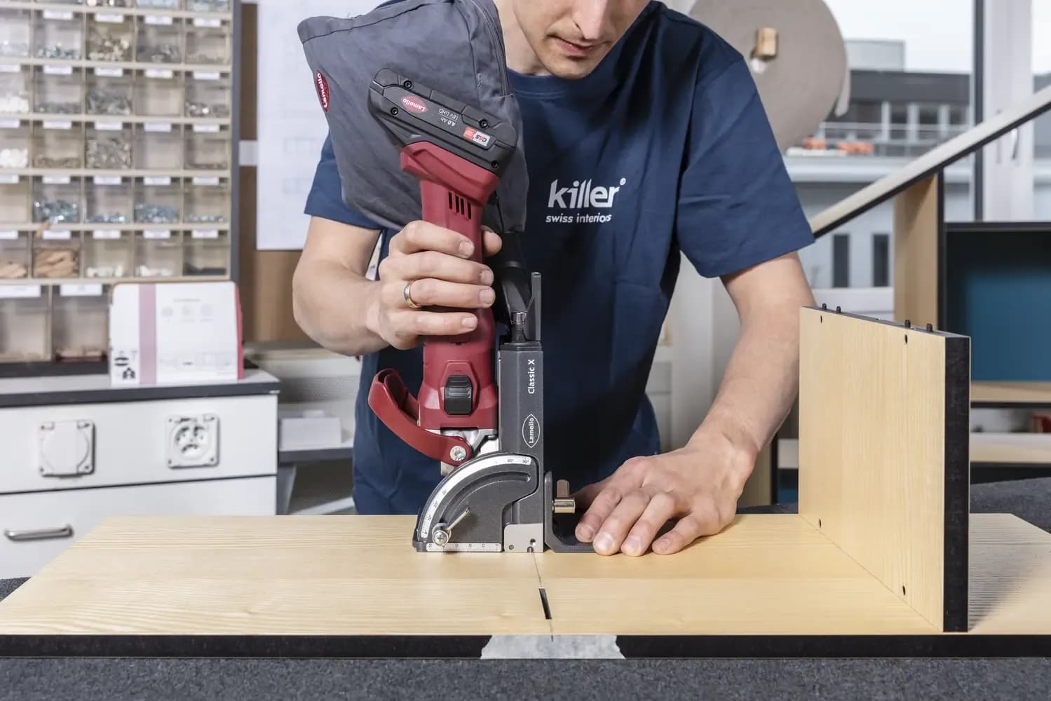 Classic X Akku Nutfräsmaschine, Set, im Systainer, inkl. Akkus,Lader Stecker Typ C Euro 6