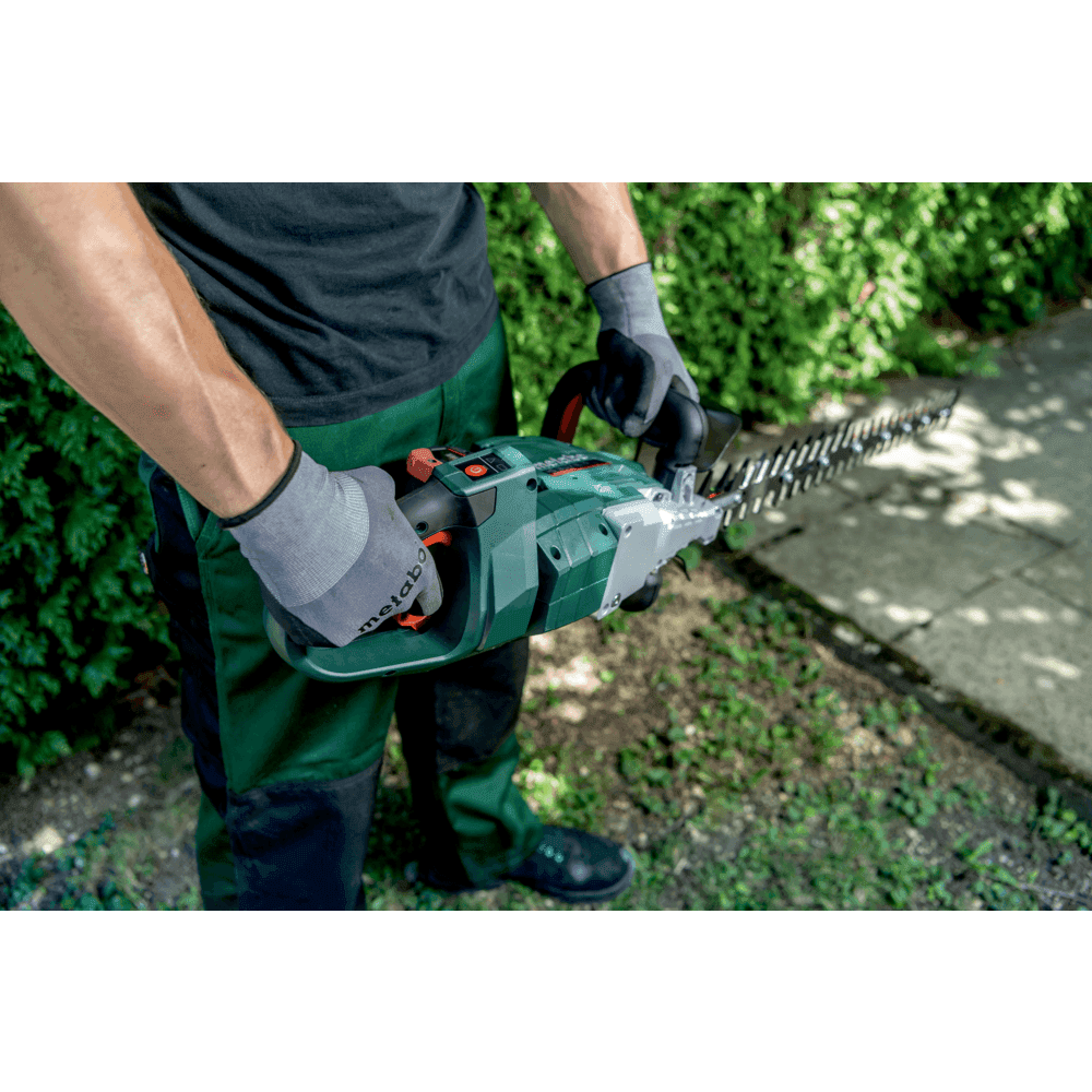 HS 18 LTX BL 65 (601723850) Akku-Heckenschere 12