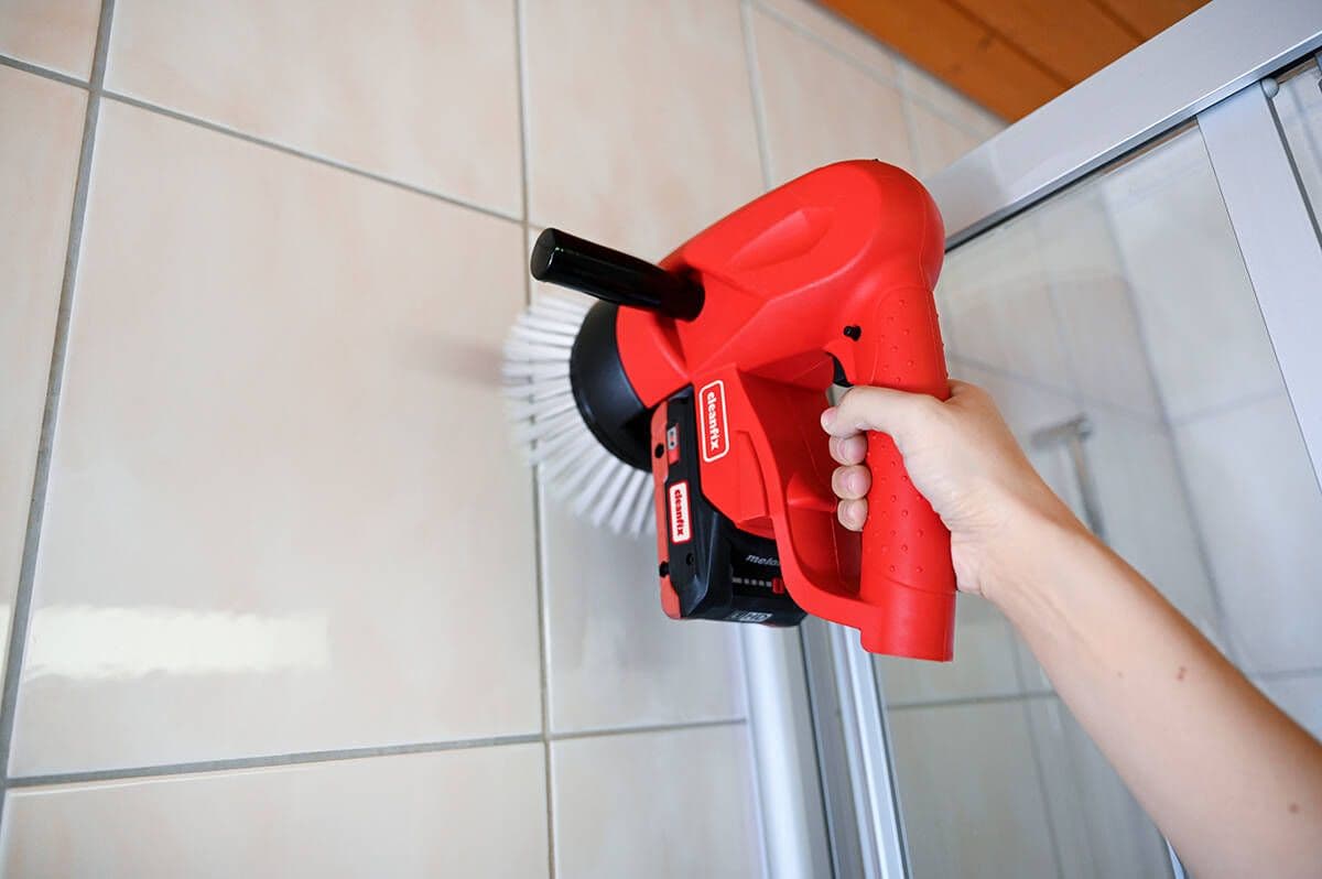 CLEANFIX Scrubby CAS (mit Akku und Ladegerät) 5