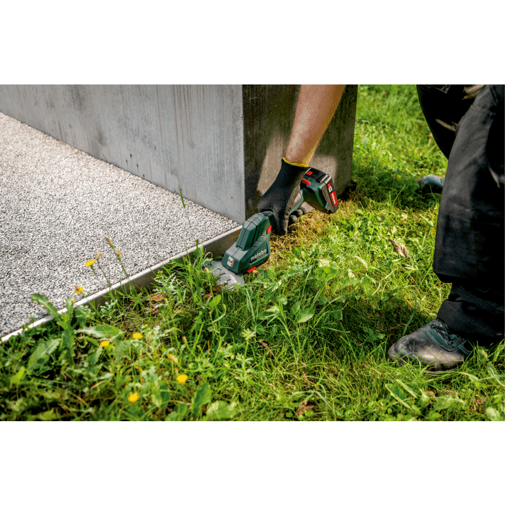SGS 18 LTX Q (601609840) Akku-Strauch- und Grasschere 3