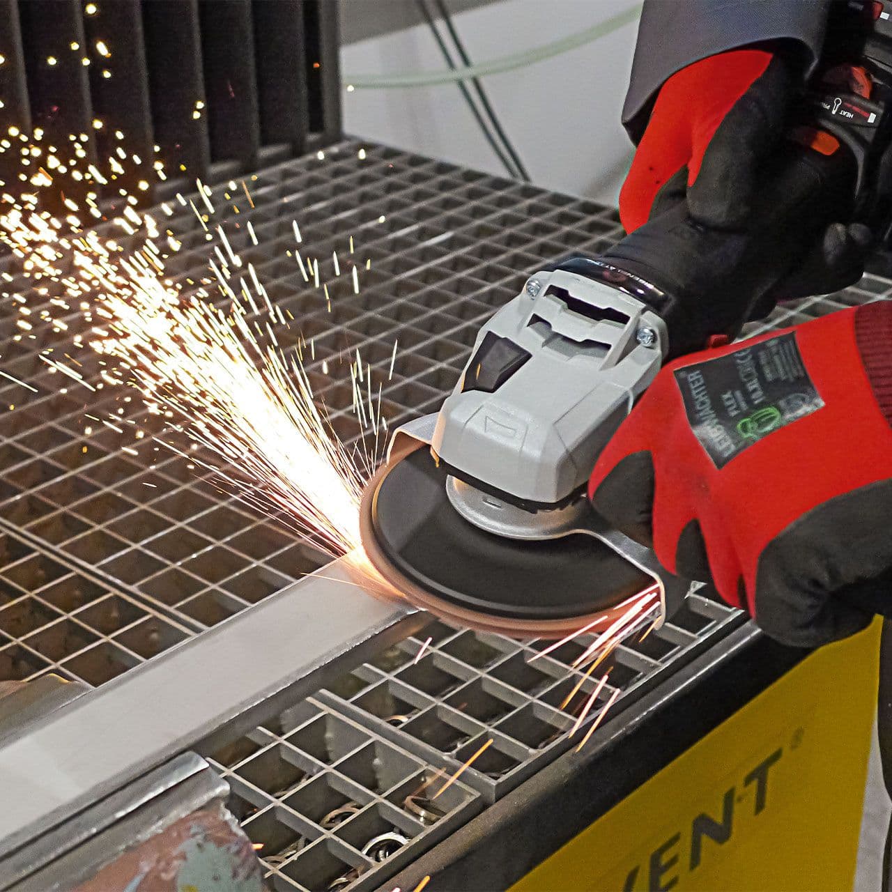 VARILEX AKKU BRUSHLESS Grundset im Koffer inkl. Ladegerät und 2 Akkus 5